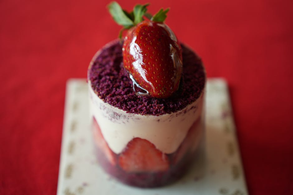 Jordgubbs- och jordnötssmörskräm med swirl